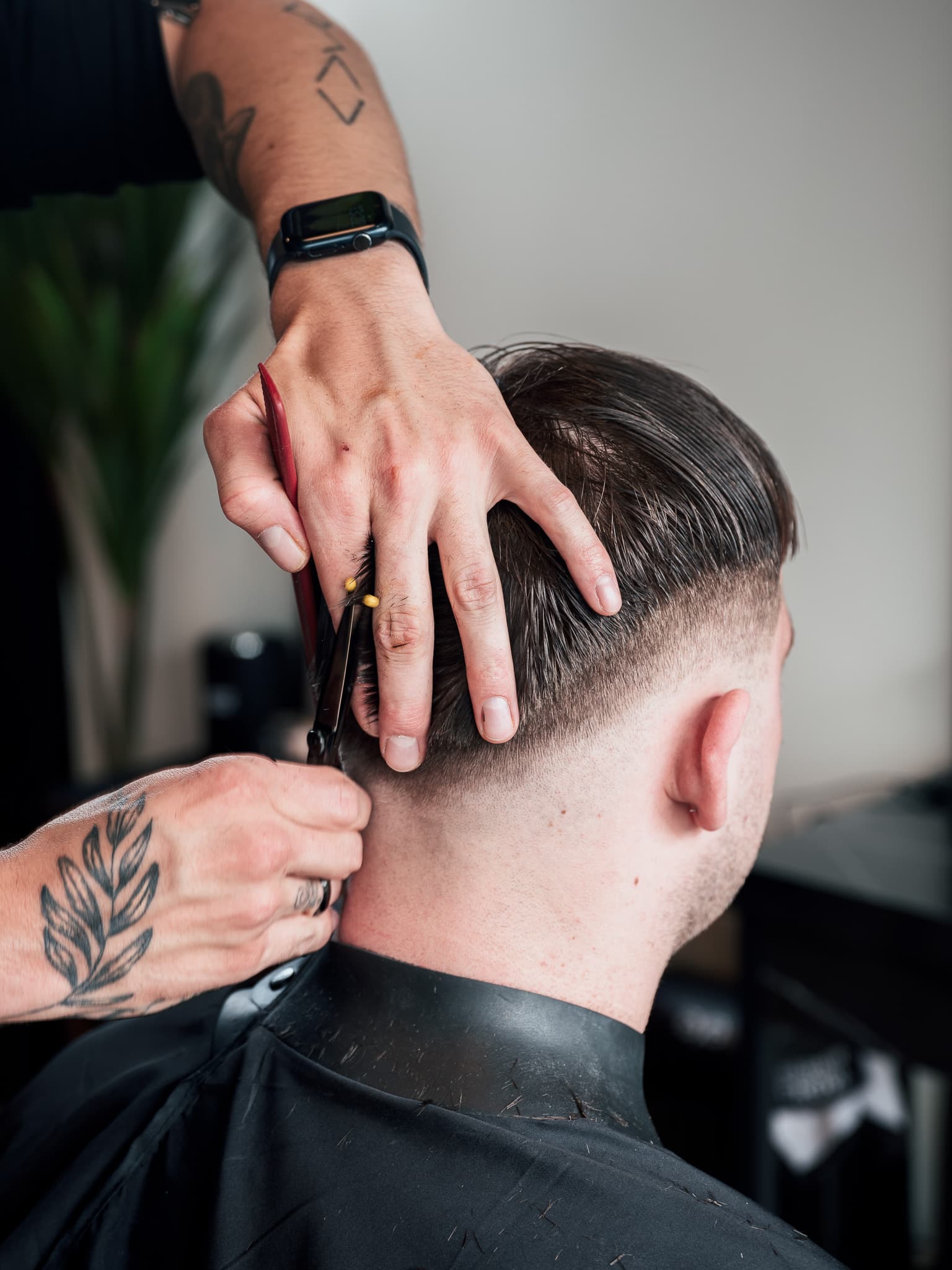 Barbershop branding fotografie - professioneel knippen in beeld - Crow Barbers Nieuwegein